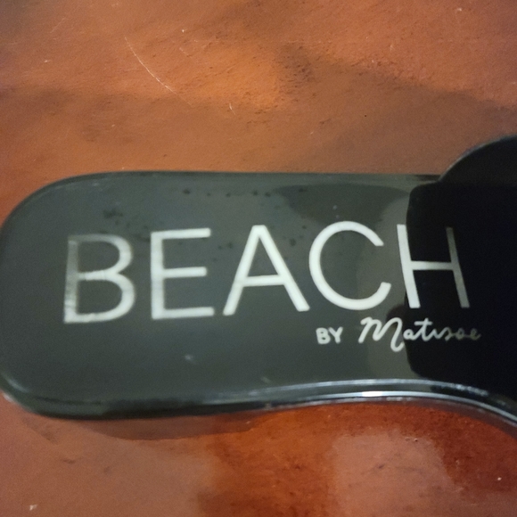 Beach By Matisse Black Vinyl Slide Platform Sandals Size 9 - Picture 5 of 5
